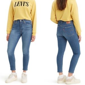 Levi’s Wedgie Skinny Jeans